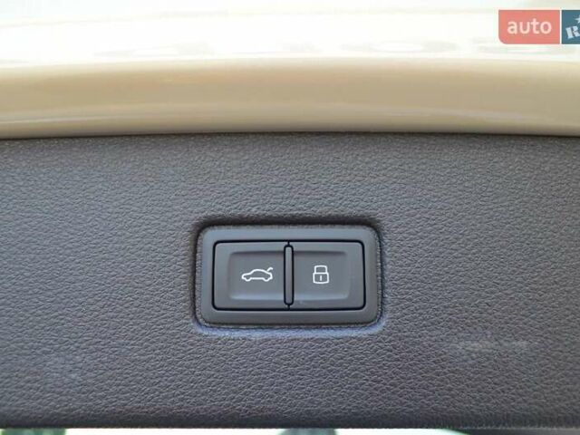 Бежевый Ауди Ку 7, объемом двигателя 3 л и пробегом 96 тыс. км за 57500 $, фото 38 на Automoto.ua