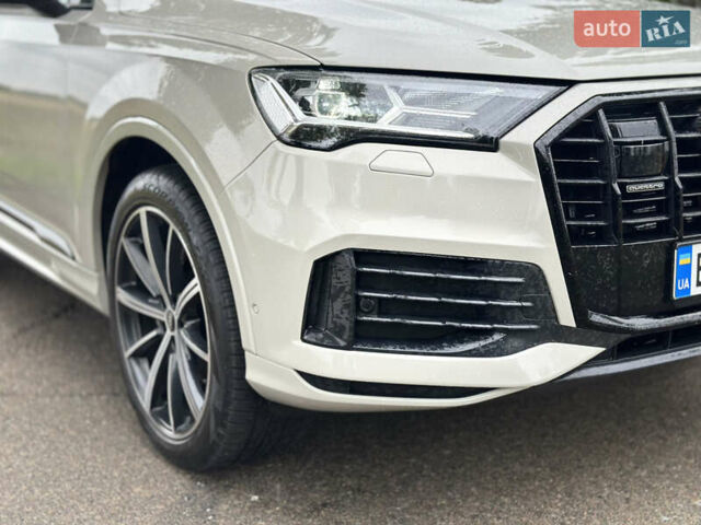 Бежевый Ауди Ку 7, объемом двигателя 3 л и пробегом 50 тыс. км за 54999 $, фото 2 на Automoto.ua