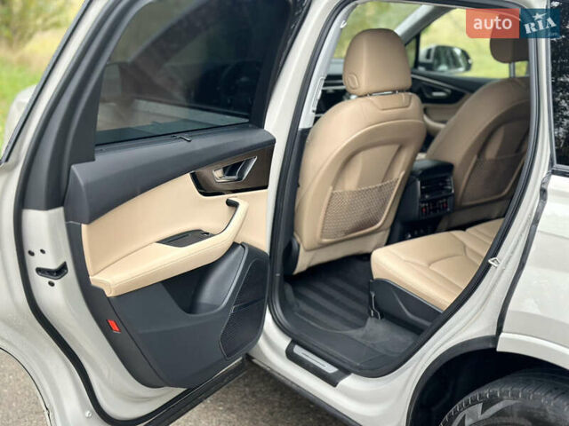 Бежевый Ауди Ку 7, объемом двигателя 3 л и пробегом 50 тыс. км за 54999 $, фото 16 на Automoto.ua