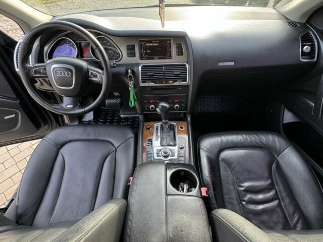 Черный Ауди Ку 7, объемом двигателя 3.6 л и пробегом 268 тыс. км за 9800 $, фото 10 на Automoto.ua