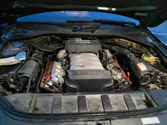 Черный Ауди Ку 7, объемом двигателя 4.2 л и пробегом 230 тыс. км за 8000 $, фото 22 на Automoto.ua