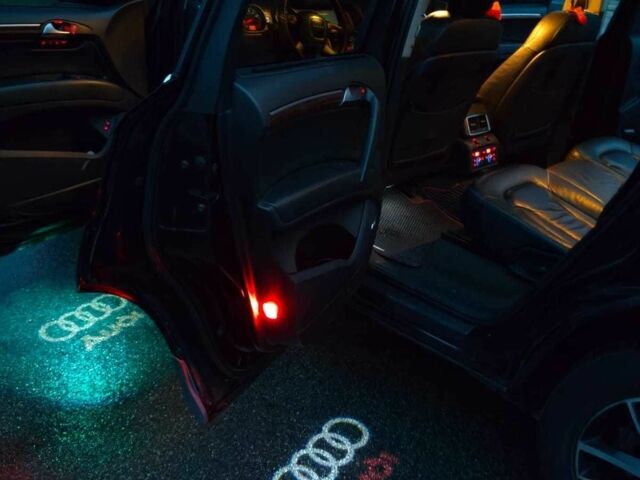 Черный Ауди Ку 7, объемом двигателя 4.2 л и пробегом 230 тыс. км за 8000 $, фото 21 на Automoto.ua