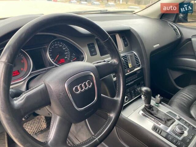 Черный Ауди Ку 7, объемом двигателя 2.97 л и пробегом 257 тыс. км за 12200 $, фото 16 на Automoto.ua