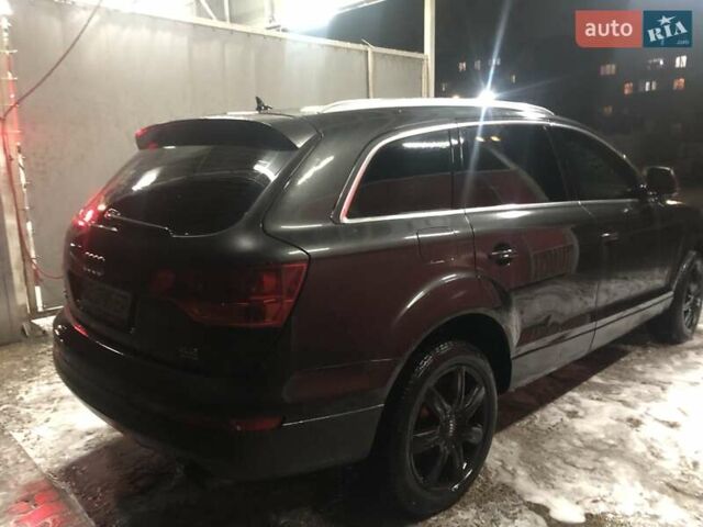 Черный Ауди Ку 7, объемом двигателя 4.2 л и пробегом 490 тыс. км за 9555 $, фото 5 на Automoto.ua
