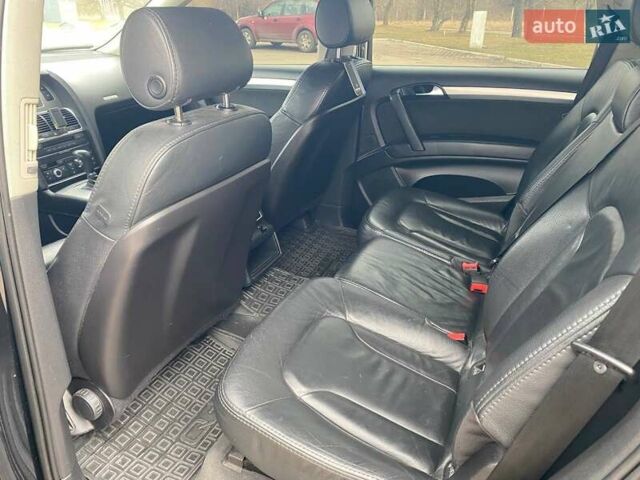 Черный Ауди Ку 7, объемом двигателя 2.97 л и пробегом 257 тыс. км за 12200 $, фото 18 на Automoto.ua