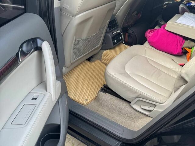 Черный Ауди Ку 7, объемом двигателя 3 л и пробегом 333 тыс. км за 8700 $, фото 7 на Automoto.ua