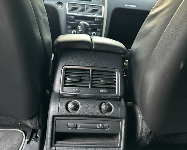 Черный Ауди Ку 7, объемом двигателя 4.16 л и пробегом 159 тыс. км за 11500 $, фото 9 на Automoto.ua