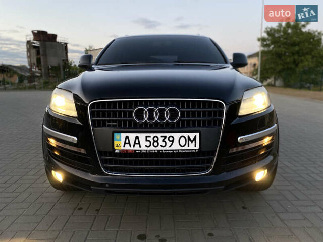 Черный Ауди Ку 7, объемом двигателя 4.2 л и пробегом 300 тыс. км за 7999 $, фото 10 на Automoto.ua