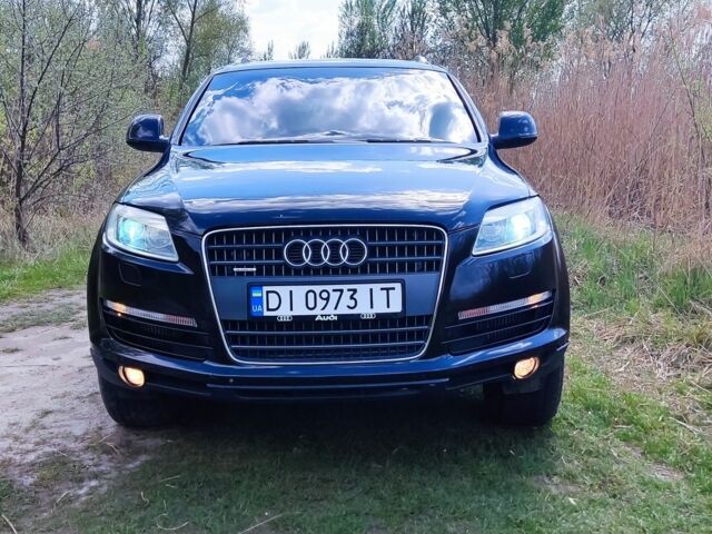 Черный Ауди Ку 7, объемом двигателя 3 л и пробегом 285 тыс. км за 12000 $, фото 1 на Automoto.ua