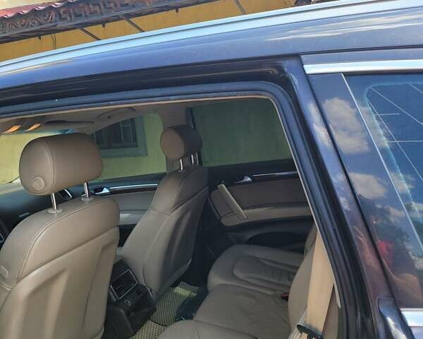 Чорний Ауді Ку 7, об'ємом двигуна 4.2 л та пробігом 300 тис. км за 7200 $, фото 7 на Automoto.ua