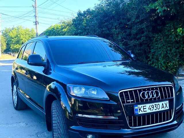 Ауди Ку 7 2006 в Днепре (Днепропетровске) на Automoto.ua Черный Ауди Ку 7, объемом двигателя 3.6 л и пробегом 200 тыс. км за 11500 $, фото 1 на Automoto.ua