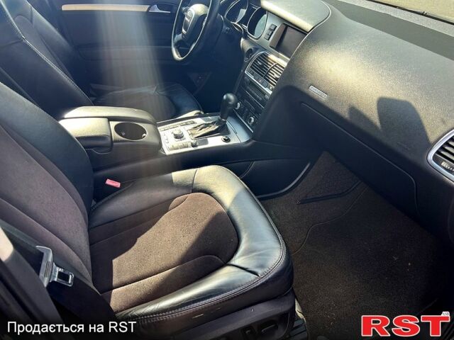 Черный Ауди Ку 7, объемом двигателя 4.2 л и пробегом 333 тыс. км за 9999 $, фото 3 на Automoto.ua