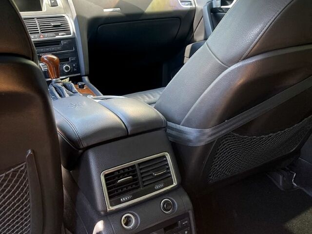 Чорний Ауді Ку 7, об'ємом двигуна 3.6 л та пробігом 285 тис. км за 10000 $, фото 2 на Automoto.ua