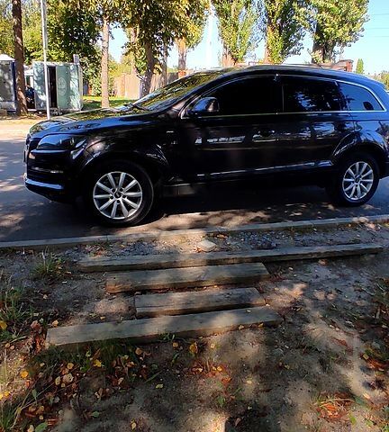 Ауді Ку 7 2006 у Нетешине на Automoto.ua Чорний Ауді Ку 7, об'ємом двигуна 3 л та пробігом 340 тис. км за 12000 $, фото 10 на Automoto.ua