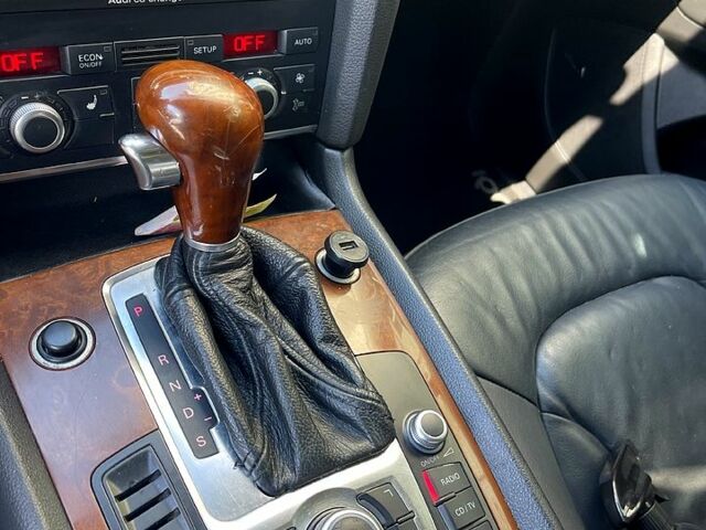 Чорний Ауді Ку 7, об'ємом двигуна 3.6 л та пробігом 285 тис. км за 10000 $, фото 9 на Automoto.ua