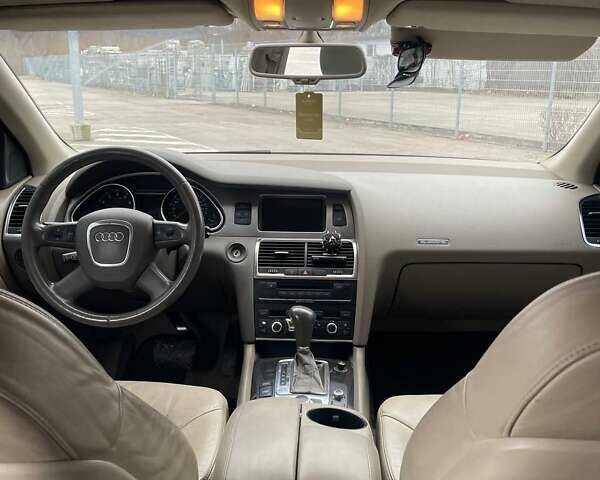 Чорний Ауді Ку 7, об'ємом двигуна 4.2 л та пробігом 156 тис. км за 10500 $, фото 9 на Automoto.ua