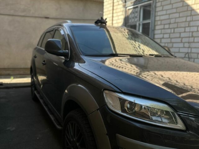 Чорний Ауді Ку 7, об'ємом двигуна 3 л та пробігом 381 тис. км за 5906 $, фото 4 на Automoto.ua