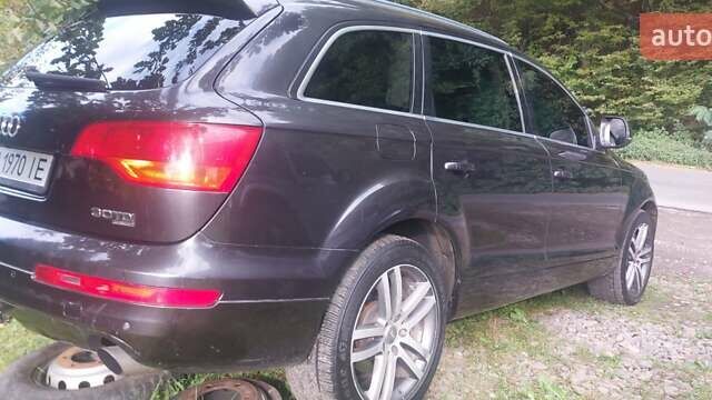 Черный Ауди Ку 7, объемом двигателя 3 л и пробегом 355 тыс. км за 10700 $, фото 6 на Automoto.ua