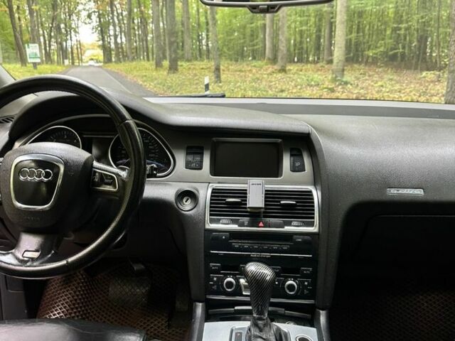 Черный Ауди Ку 7, объемом двигателя 3 л и пробегом 322 тыс. км за 9000 $, фото 4 на Automoto.ua