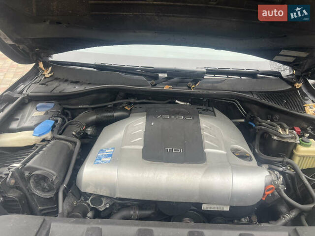 Черный Ауди Ку 7, объемом двигателя 3 л и пробегом 373 тыс. км за 10999 $, фото 27 на Automoto.ua