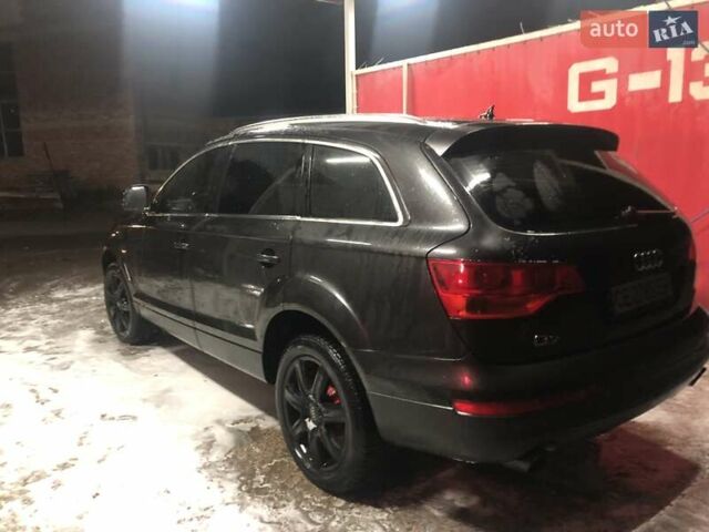 Черный Ауди Ку 7, объемом двигателя 4.2 л и пробегом 490 тыс. км за 9555 $, фото 3 на Automoto.ua
