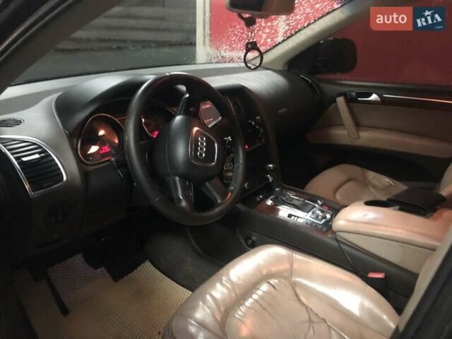 Черный Ауди Ку 7, объемом двигателя 4.2 л и пробегом 490 тыс. км за 9555 $, фото 2 на Automoto.ua