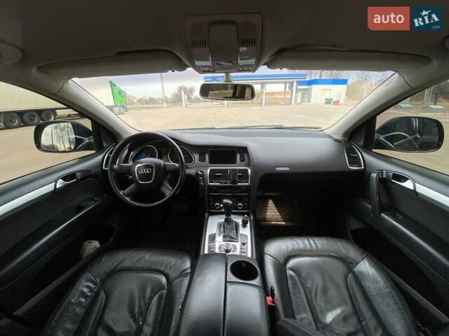 Черный Ауди Ку 7, объемом двигателя 2.97 л и пробегом 257 тыс. км за 12200 $, фото 11 на Automoto.ua
