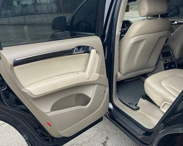 Чорний Ауді Ку 7, об'ємом двигуна 4.2 л та пробігом 156 тис. км за 10500 $, фото 10 на Automoto.ua