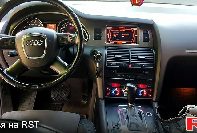 Ауді Ку 7 2006 у Нетешине на Automoto.ua Чорний Ауді Ку 7, об'ємом двигуна 3 л та пробігом 340 тис. км за 12000 $, фото 7 на Automoto.ua