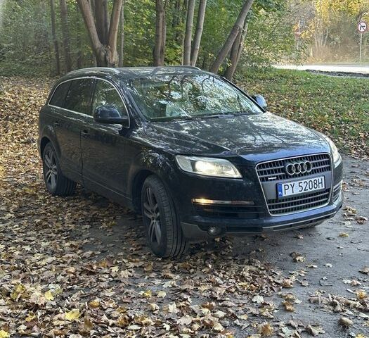 Черный Ауди Ку 7, объемом двигателя 3 л и пробегом 291 тыс. км за 2750 $, фото 1 на Automoto.ua