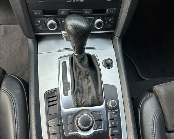 Черный Ауди Ку 7, объемом двигателя 4.16 л и пробегом 159 тыс. км за 11500 $, фото 18 на Automoto.ua