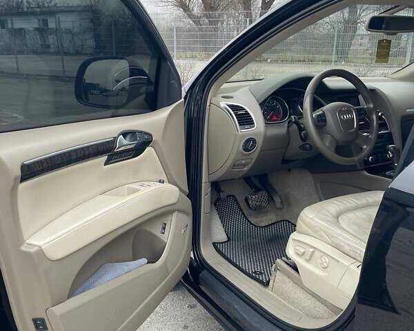 Чорний Ауді Ку 7, об'ємом двигуна 4.2 л та пробігом 156 тис. км за 10500 $, фото 7 на Automoto.ua