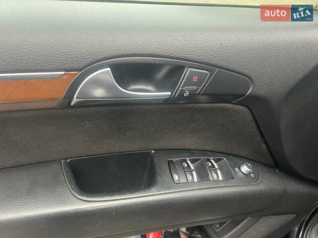 Черный Ауди Ку 7, объемом двигателя 3 л и пробегом 373 тыс. км за 10999 $, фото 18 на Automoto.ua