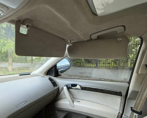 Черный Ауди Ку 7, объемом двигателя 4.16 л и пробегом 189 тыс. км за 10500 $, фото 49 на Automoto.ua