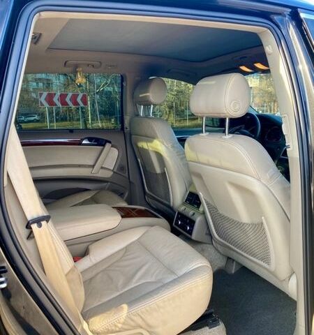 Черный Ауди Ку 7, объемом двигателя 4.2 л и пробегом 240 тыс. км за 7500 $, фото 15 на Automoto.ua