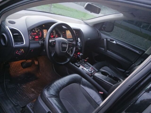 Ауди Ку 7 2007 в Тячеве на Automoto.ua Черный Ауди Ку 7, объемом двигателя 3 л и пробегом 300 тыс. км за 6500 $, фото 21 на Automoto.ua