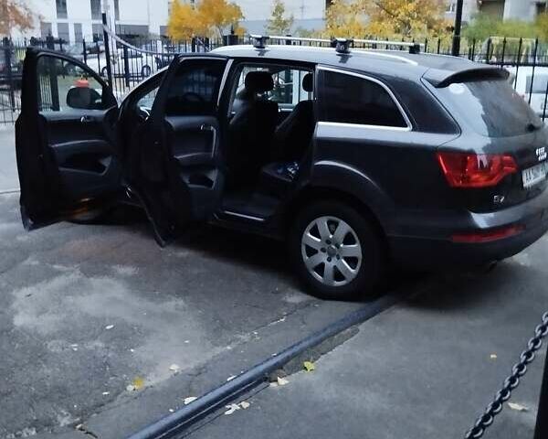 Черный Ауди Ку 7, объемом двигателя 4.16 л и пробегом 247 тыс. км за 10270 $, фото 4 на Automoto.ua