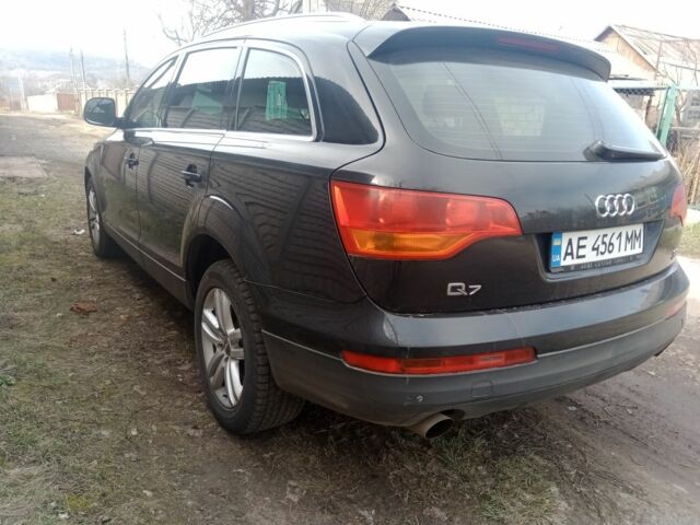 Черный Ауди Ку 7, объемом двигателя 3.6 л и пробегом 213 тыс. км за 11000 $, фото 3 на Automoto.ua