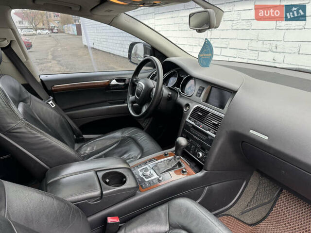 Чорний Ауді Ку 7, об'ємом двигуна 4.2 л та пробігом 335 тис. км за 10599 $, фото 28 на Automoto.ua