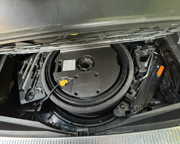 Черный Ауди Ку 7, объемом двигателя 4.16 л и пробегом 189 тыс. км за 10500 $, фото 15 на Automoto.ua