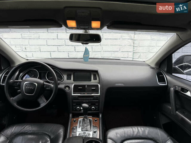 Чорний Ауді Ку 7, об'ємом двигуна 4.2 л та пробігом 335 тис. км за 10599 $, фото 22 на Automoto.ua