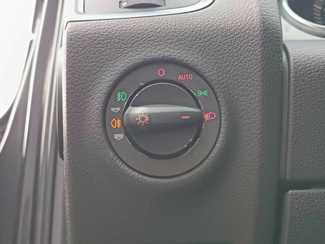 Чорний Ауді Ку 7, об'ємом двигуна 4.2 л та пробігом 220 тис. км за 10000 $, фото 23 на Automoto.ua