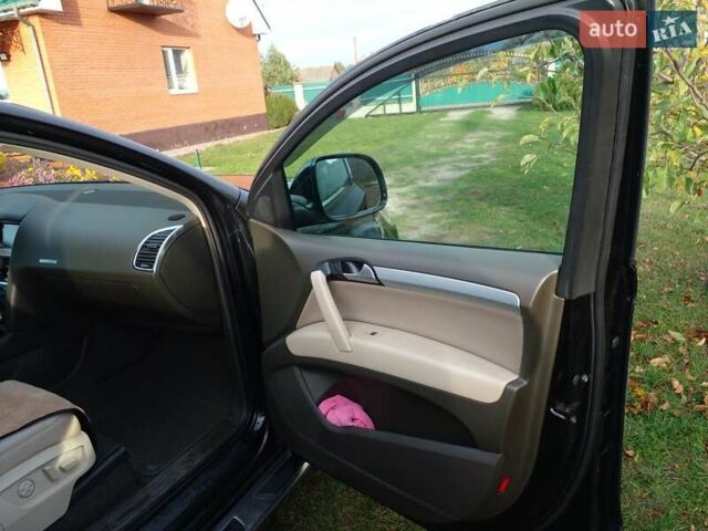 Чорний Ауді Ку 7, об'ємом двигуна 3 л та пробігом 231 тис. км за 10000 $, фото 29 на Automoto.ua