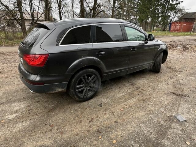 Черный Ауди Ку 7, объемом двигателя 3 л и пробегом 337 тыс. км за 7150 $, фото 5 на Automoto.ua