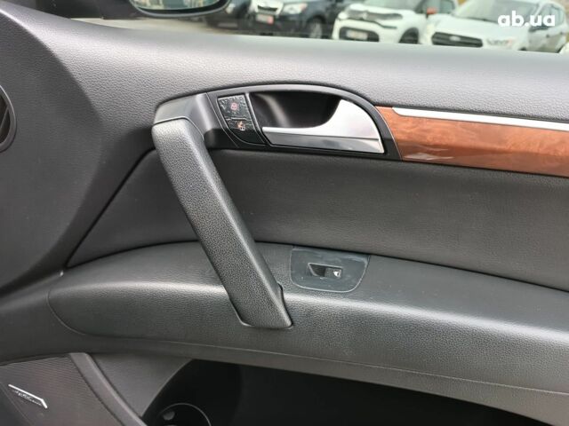 Чорний Ауді Ку 7, об'ємом двигуна 4.2 л та пробігом 220 тис. км за 7000 $, фото 45 на Automoto.ua