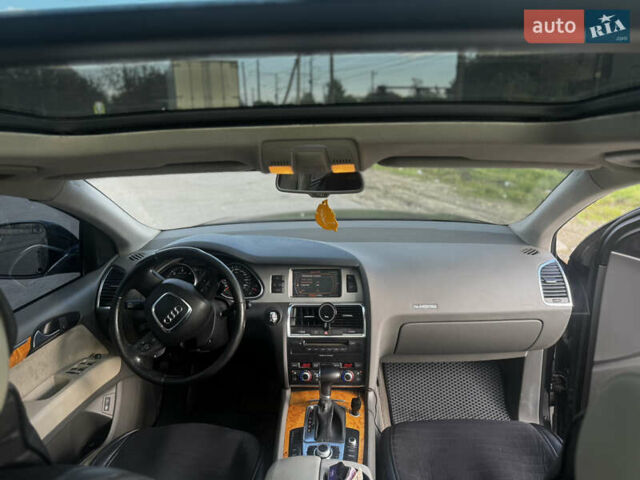 Черный Ауди Ку 7, объемом двигателя 3 л и пробегом 330 тыс. км за 12000 $, фото 9 на Automoto.ua