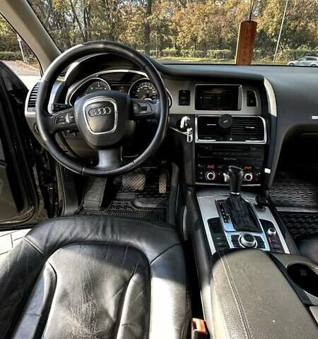 Черный Ауди Ку 7, объемом двигателя 3 л и пробегом 408 тыс. км за 10990 $, фото 9 на Automoto.ua