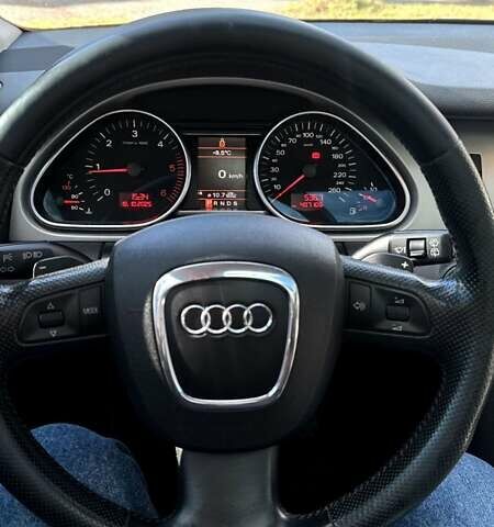 Черный Ауди Ку 7, объемом двигателя 3 л и пробегом 408 тыс. км за 10990 $, фото 6 на Automoto.ua