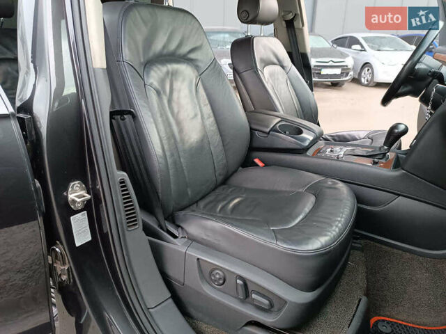 Чорний Ауді Ку 7, об'ємом двигуна 4.2 л та пробігом 220 тис. км за 10000 $, фото 45 на Automoto.ua