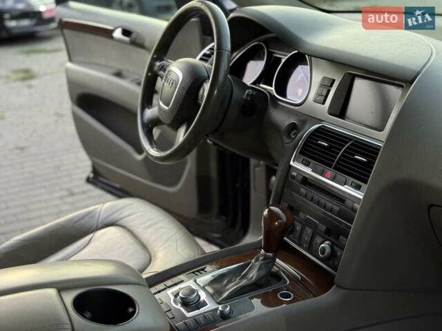 Черный Ауди Ку 7, объемом двигателя 3.6 л и пробегом 290 тыс. км за 9999 $, фото 27 на Automoto.ua